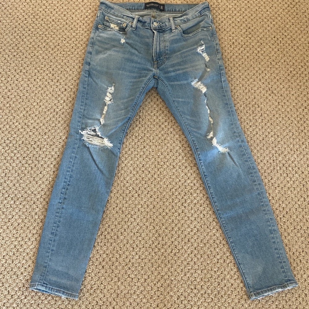Abercrombie & Fitch Men's Blue Distressed Jeans